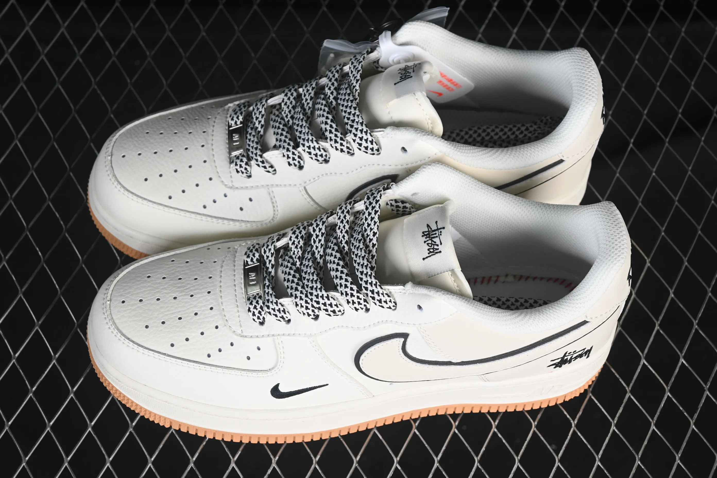 All categories Nk Air Force 1 Air Force series Nk Air Force 1 Low Air Force low-top Nike Air Force 1'07 Low Stusi co-branded off-white raw rubber sole Air Force 1 low-top casual sneakers CS5288-055